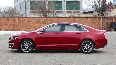 Lincoln is expected to discontinue the mkz after the 2020 model year. 2017 Lincoln MKZ Review: Luxury, style, and 400 horsepower