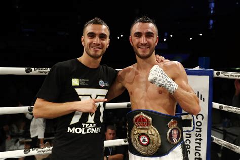 Eurosport brings you live updates including boxing results, interviews, commentary and expert analysis. Top Rank signs Aussie twin contenders Andrew and Jason ...
