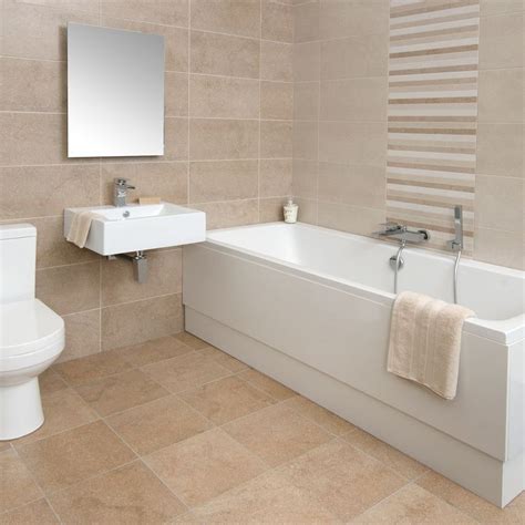 Schaffen sie ein naturparadies in ihrem badezimmer, indem sie beige fliesen mit erdigen farben wie grün, orange, dunkelbraun, gelb und rot kombinieren. Beige Gefliestes Badezimmer - Badezimmer | Beige tile ...
