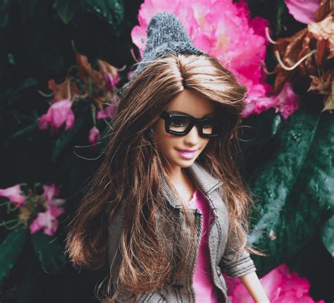 Conoce A La Barbie Hipster Con Varios Seguidores En Instagram Latina Cool
