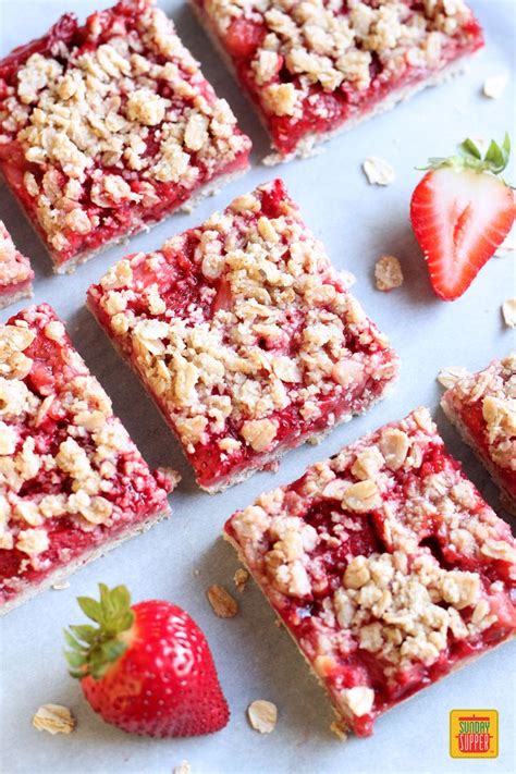 These Healthy Strawberry Oatmeal Bars Are So Easy To Make And Are