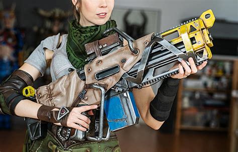 Mandalorian With Stand 1b94 Blaster Cosplay Replica Post Apocalyptic