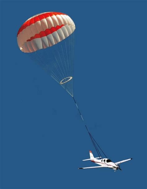 Cirrus Sr22 Parachute
