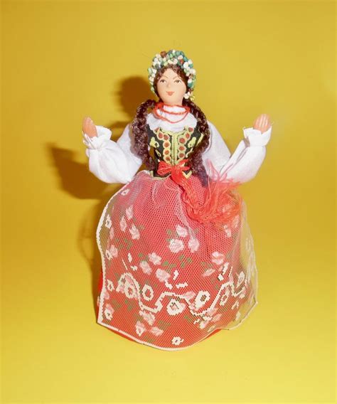 Ośrodek znajduje się w krakowie. KRAKOWIANKA BOMBONIERKA DOLL Polish Holds Candy Bonbons ...