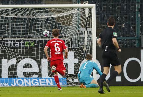 11 den rest der saison spielte er wieder mit der zweiten mannschaft in der regionalliga bayern, die am saisonende den zweiten platz belegte. Zwei-Tore-Führung abgeschenkt: Bayern geht wieder mal in ...