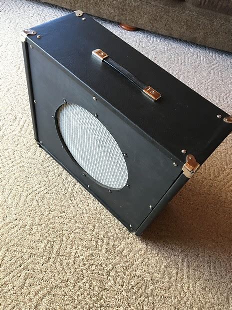 Maybe you would like to learn more about one of these? DIY Guitar Speaker Cabinet, 15" 2017 Black/Silver | Reverb