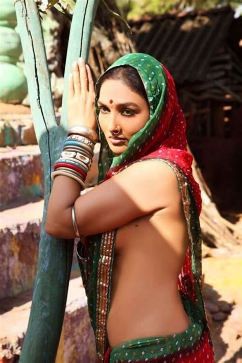 Topless Bhabhi Cleavage Show Mallu Aunty Instagram Jamesalbana