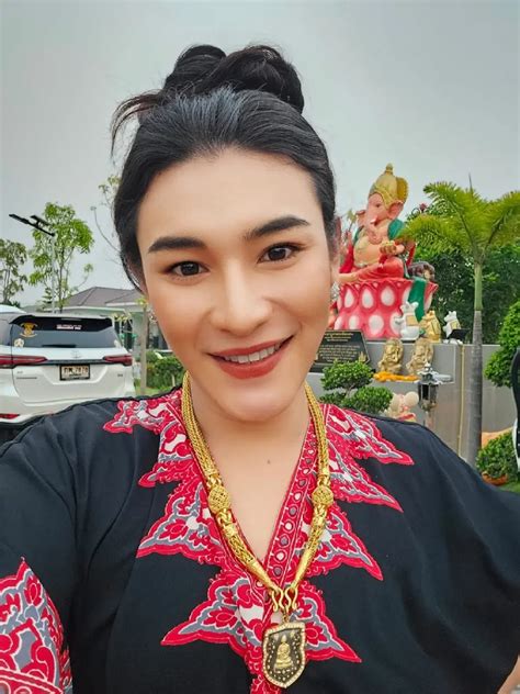 โค้งสุดท้าย เจ๊ฟองเบียร์ ปล่อยเลขธูปพระพิฆเนศ 3 ตัวเน้นๆก่อนหวยออก