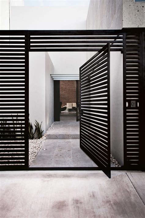 Fachadas De Casas Modernas Con Rejas 75 Easy Creative Privacy Fence