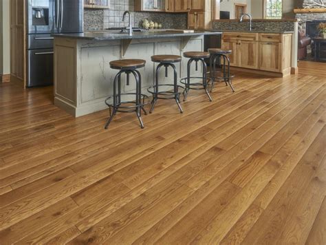 Differences Between Hardwood And Lvp Peachey Hardwood Flooring