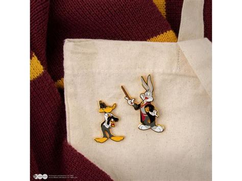 Looney Tunes Pins 2 Pack Bugs Bunny And Daffy Duck At Hogwarts
