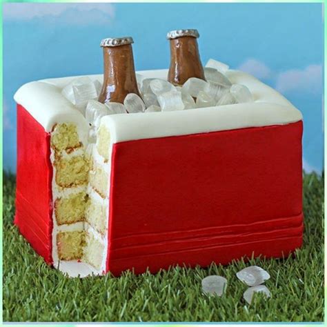 Serve warm or at room temperature. Cooler Kuchen - Gefüllt mit Süßigkeiten-Glas-Bier-Flaschen ...