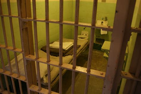 Nach jahrzehntelanger diskussion soll nun in italien die justiz tatsächlich reformiert werden. Alcatraz in San Francisco - Das ehemalige Gefängnis und ...