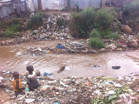 mathare slum river pollution puts lives at risk · rising voices