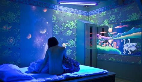 Find here online price details of companies selling 3d wallpaper. Glow in the dark wallpaper for walls, glowing wall murals