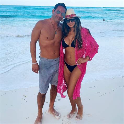 Teresa Giudice Shares Bikini Photo From Vacation With Boyfriend Luis