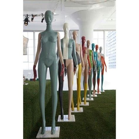 Ultra Modern Mannequins Fashion Displays Catwalk Design Black