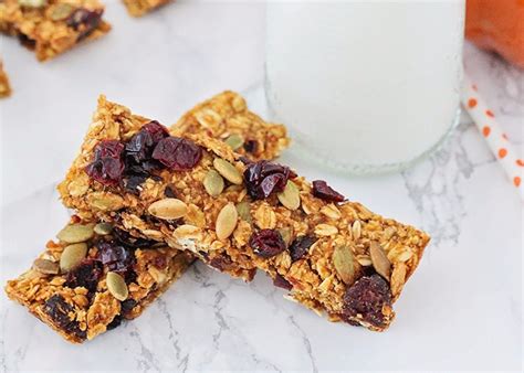 Choose a bar that contains 10 grams of sugar or less per serving. Pumpkin Granola Bars Recipe | from Somewhat Simple