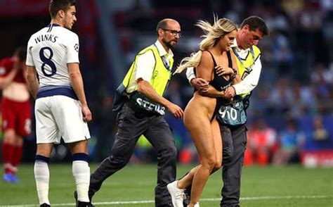 Female Streaker Steals Show At Champions League Final
