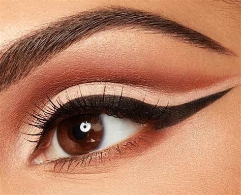 Here Are 3 Ways You Can Make Your Eyes Appear Smaller For A Gorgeous