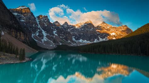 Moraine Lake Alberta Canada 5k Wallpaper
