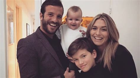 Huidige vriend van estavana polman. Zum 35. B-Day: Süßes Family-Pic von Rafael van der Vaart ...