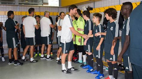 He will be able to draw upon the experience of working under the best coaches of the last two decades, including guardiola, jose mourinho, carlo ancelotti and rafa benitez. Champions League Xabi Alonso Real Madrid