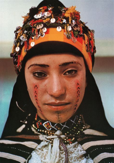 Berber tattoos symbols and meanings (the amazigh tattoos). Tatouage Kabyle Visage