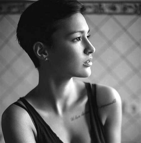 Girls With Shaved Heads Androgynous Portraits Luminous Stunning Beautiful Short Hair