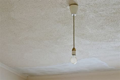 Painting the ceiling a different color from the walls can make a bold statement or subtly enhance the space, depending on the shades. Polycell Ceiling Paint Homebase | Homeminimalisite.com