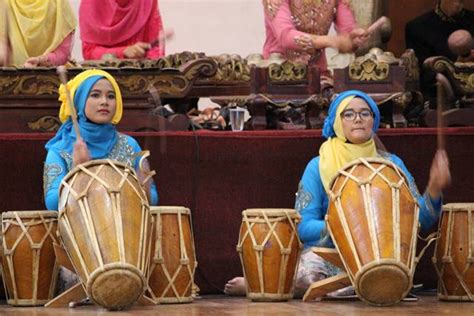 Sarawak Traditional Music Instrument The Music Is An Intricate