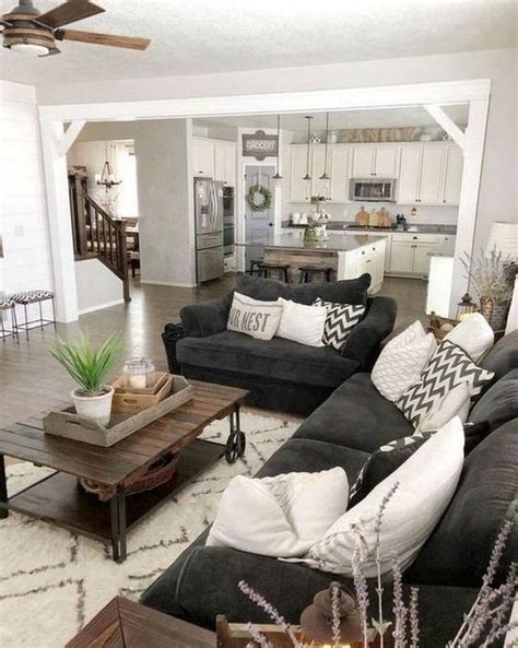 21 Warm And Cozy Farmhouse Style Living Room Decor Ideas 03 Lmolnar