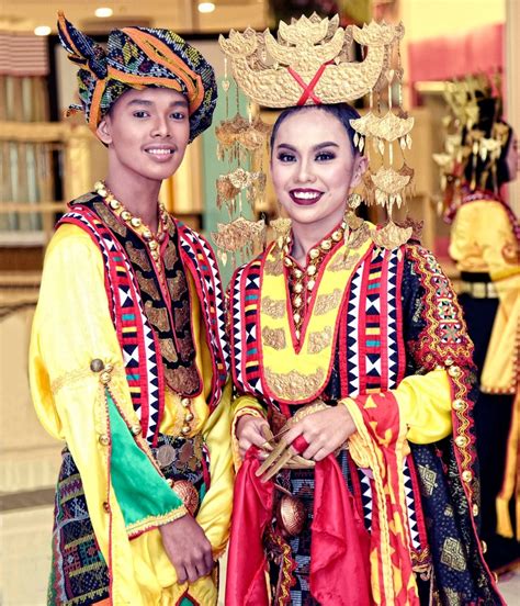 Kaum etnik lain alat muzik tradisional kaum malaysia. Perempuan Pakaian Tradisional Kaum Bajau