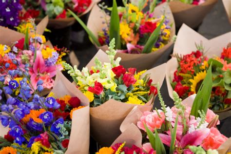 Outdoor Fresh Flower Market Stock Photo Download Image Now Istock