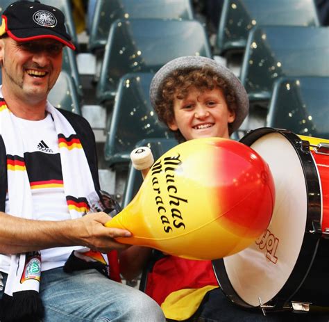 English (us) · español · português (brasil) · français (france) · deutsch. Fussball-WM: 2011 gibt es wieder ein Sommermärchen in ...