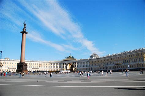 File:Palace Square, Saint Petersburg, Russia.jpg - Wikipedia, the free ...