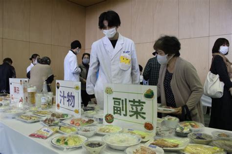 本学学生が食生活アドバイス かほく市生涯学習フェス 金沢学院大学