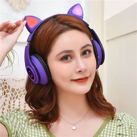 B39 Over Ear Music Headset Cat Ear Glowing Headphone Wireless Bt50 Ea