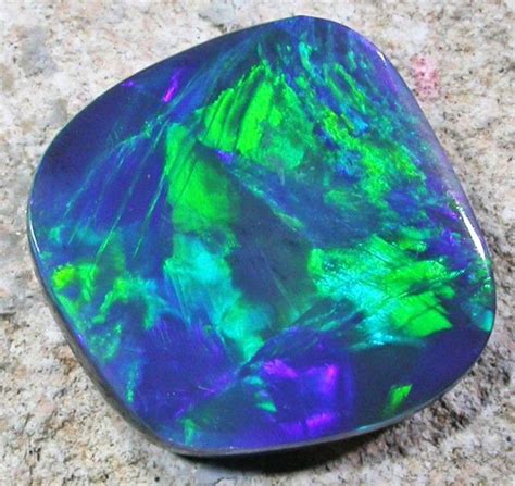 62 Cts Quality Black Opal N1 Q1694 Opal Minerals And Gemstones