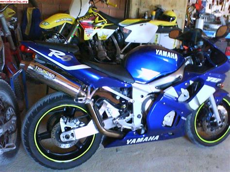 At the bottom of the page you can see the video review. yamaha r6 2001 3500€