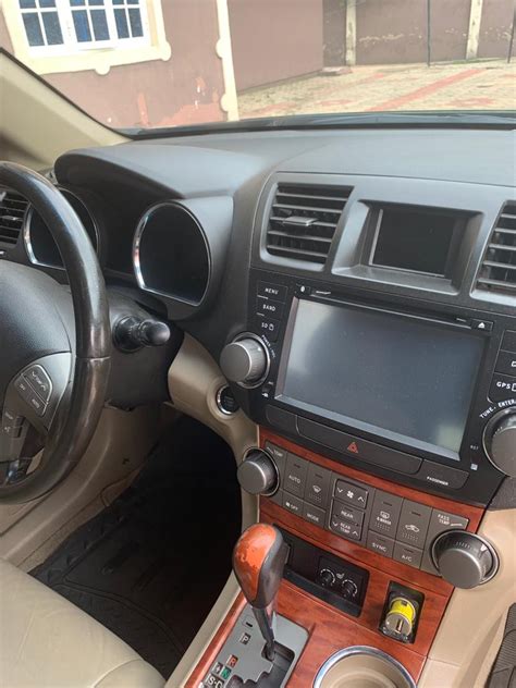 It includes advanced features like highlander hybrids never need to be plugged in. New 2012 Toyota Highlander Very Sharp @4.5m - Autos - Nigeria