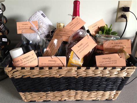 Here are some ideas for gift baskets for a new home. Housewarming gift basket | Housewarming gift baskets ...