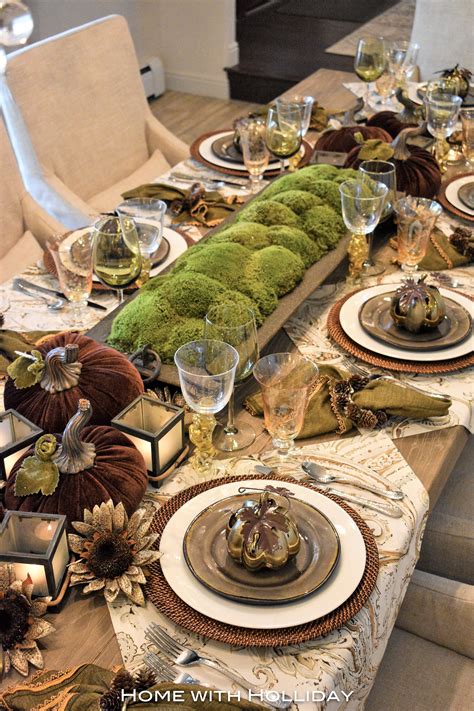 Use a craft punch to. Creative Ideas for Fall or Thanksgiving Table Settings and ...