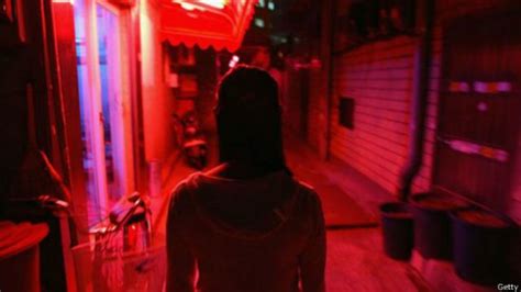 Promovi Corea Del Sur La Prostituci N En Las Bases De Ee Uu Bbc