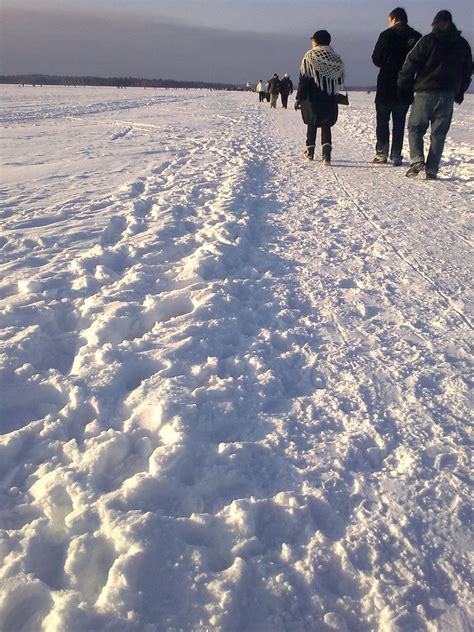 Walking On A Frozen Lake Lake Näsijärvi We Walked Close Flickr