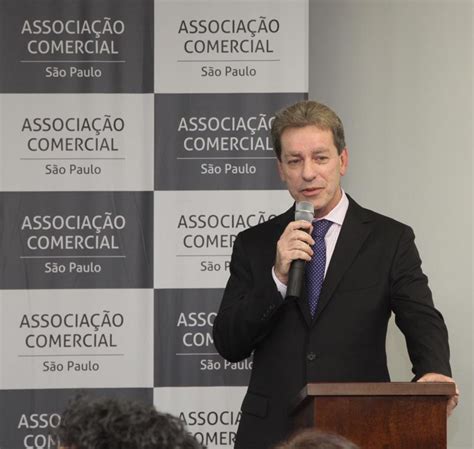 Filmagem de parto no hospital são cristovão realizado pela ardisson produções em 2010. HOSPITAL SÃO CRISTÓVÃO - Ceo Valdir Ventura discursa em ...