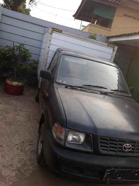 Kijang Pick Up: Mobil kijang box tahun 2005 warna hitam - MobilBekas.com
