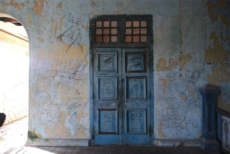 Every country has numerous areas where ghosts dwell, and malaysia is not an exception. 10 Haunted Places in Malaysia And The Horrors You'll ...