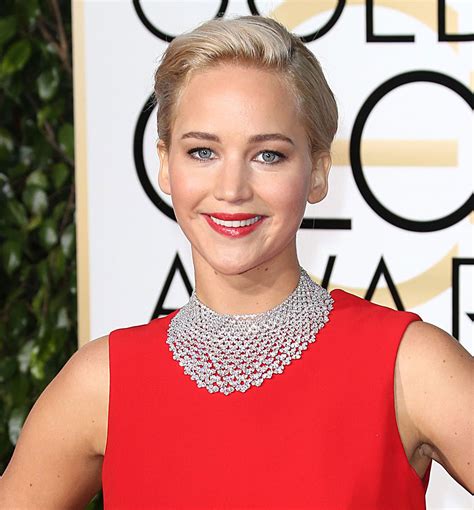 Red Lipstick Rules The Red Carpet At The 2016 Golden Globes