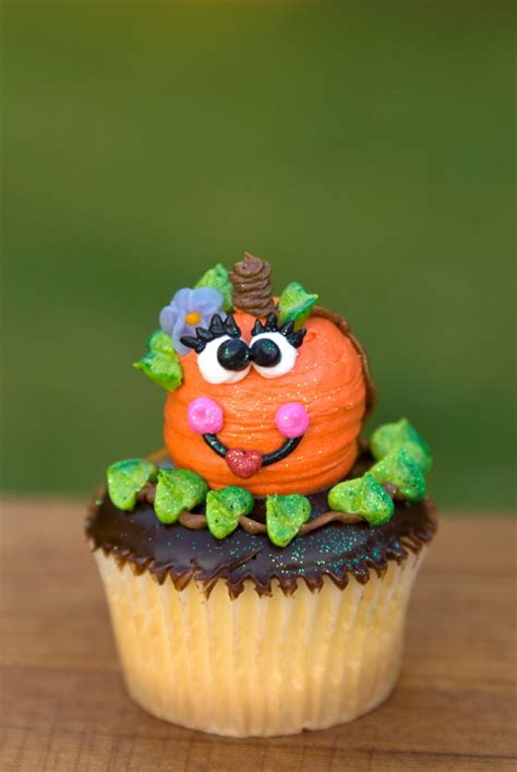 Cake flat topper & cupcake stuff. Easy Adorable Thanksgiving Cupcake Decorating Ideas ...